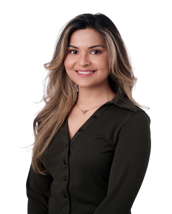 Evana Mukherjee headshot