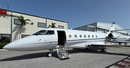 N573PT-exterior